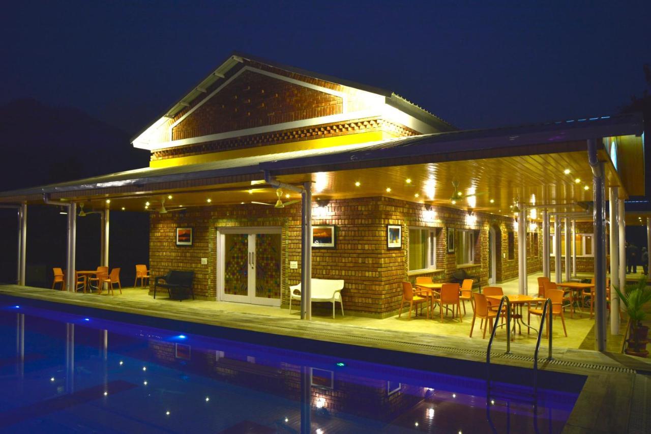 Four Banyans Spirit & Nature Resort Raipur  Exterior photo